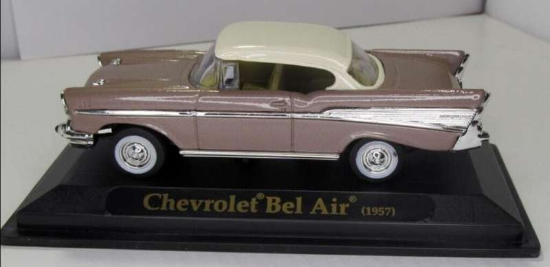Chevrolet BelAir Coupe 1957 champagne pearl 1/43 Rd.Signature NEW+boxed *6002 instant wheels