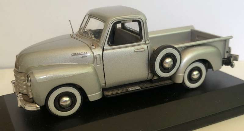 Chevrolet 3100 Pick-Up 1953 silver 1/43 Rd.Signature * NEW+boxed *6004 instant wheels
