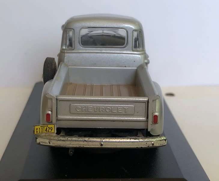 Chevrolet 3100 Pick-Up 1953 silver 1/43 Rd.Signature * NEW+boxed *6004 instant wheels
