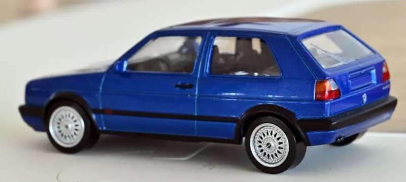 Volkswagen Golf Mk.II GTI (C60) 1990 blue 1/43 Norev NEW+boxed *6011 instant wheels
