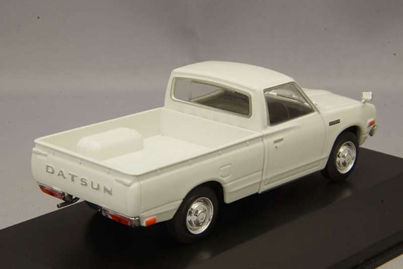 Datsun 620 1-ton Bakkie 1975 white 1/43 First43-135 NEW+boxed *6015 instant wheels