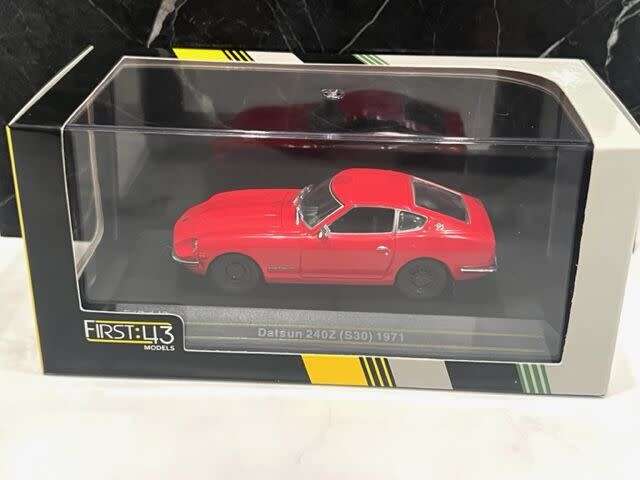 Datsun Fairlady 240Z (S30) red 1971 1/43 First43-148 NEW+boxed *6018 instant wheels