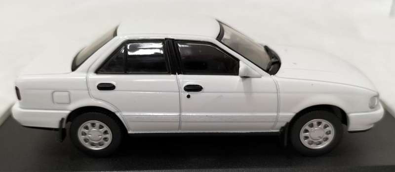 Nissan Sunny (B13) 1990 chrystal white 1/43 First43-138 NEW+boxed *6019 instant wheels 1270.00