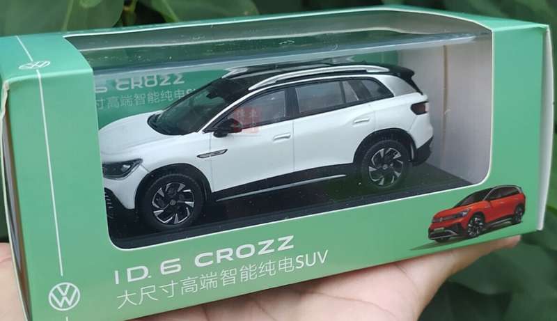 Volkswagen ID.6 CROZZ SUV el.powrd 2022 white 1/43 FAW-VW-Version NEW+boxed *6023 instant wheels