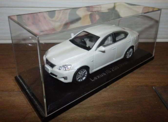 Toyota Lexus IS250 2006 pearl white-met 1/43 Assiette NEW+boxed *6024 instant wheels. 1170.00
