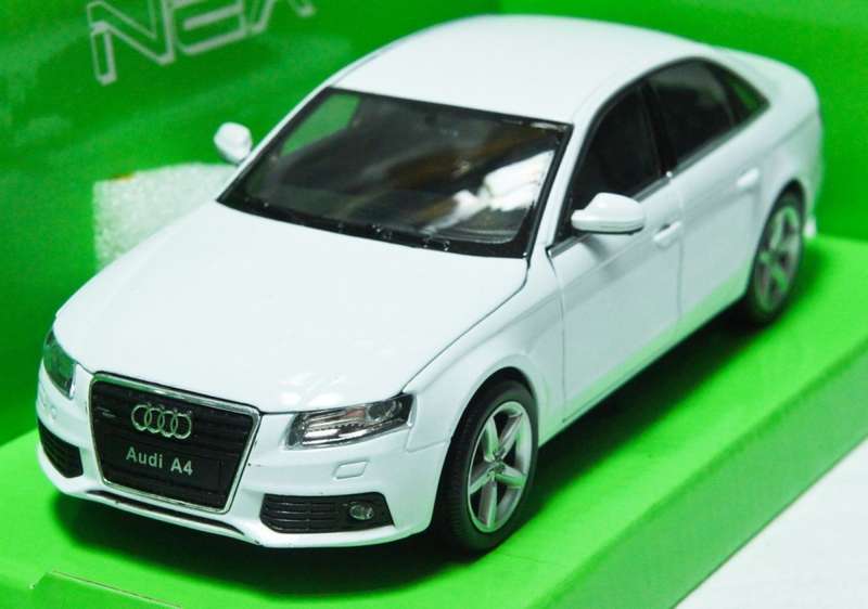 Audi A4 2008 white 1/24 Welly NEW+boxed  #2097 instant wheels