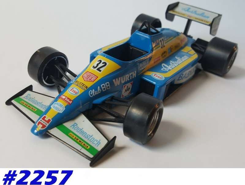 Monza Grand Prix F1 #32 1995 blue 1/24 Bburago NEW+boxed  #2257 instant wheels
