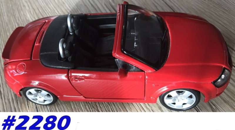 Audi TT Roadster 2017 red 1/24 Maisto NEW+boxed  #2280 instant wheels
