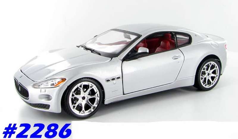 Maserati GranTourismo 2008 silver 1/24 Bburago NEW+boxed  #2286 instant wheels