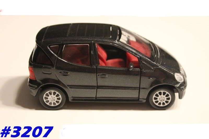 Mercedes-Benz A 140 1995 black-met 1/32 MaistoPremium NEW+boxed  #3207 instant wheels