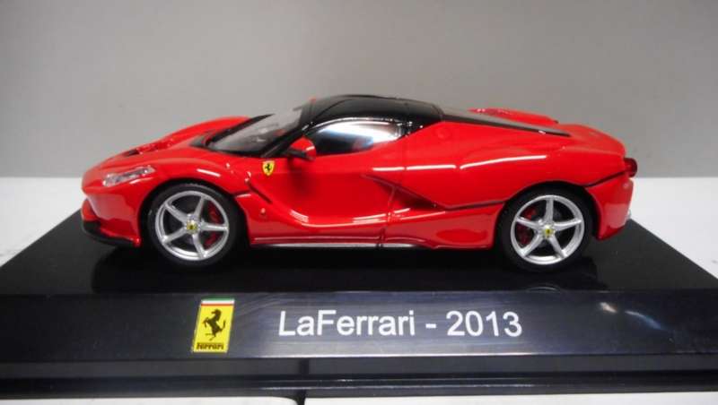 Ferrari La Ferrari 2013 red 1/43 IXO/Altaya NEW+boxed #6027 instant wheels