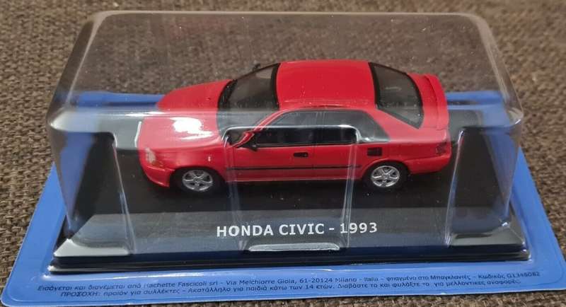 Honda Civic Sedan (w. Spoiler) 1993 red 1/43 IXO/Hachette NEW #6030 instant wheels 970.00