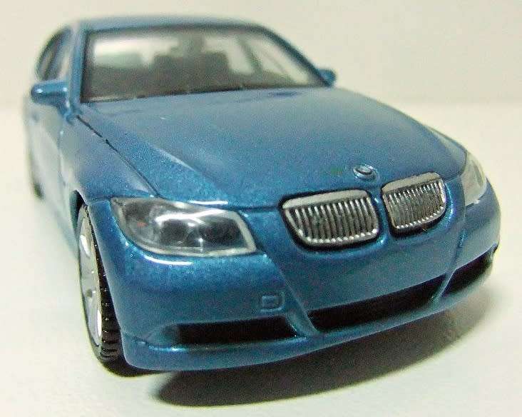 BMW 330i E90 2005 blue 1/43 Welly NEW+boxed #6040 instant wheels