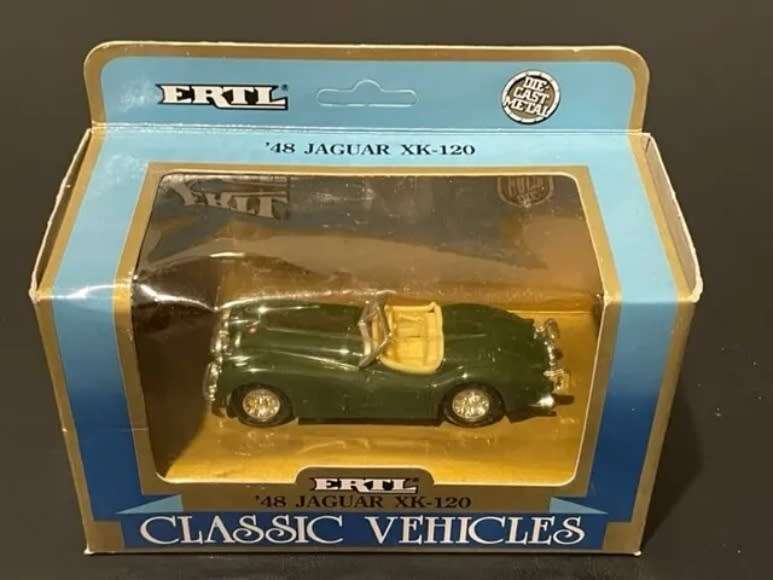 Jaguar Roadster XK-120 1948 British Racing Green 1/43 Ertl NEW+boxed #6042 instant wheels