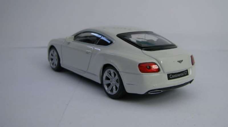 Bentley Continental GT 2015 white 1/43 Welly NEW+boxed #6043 instant wheels