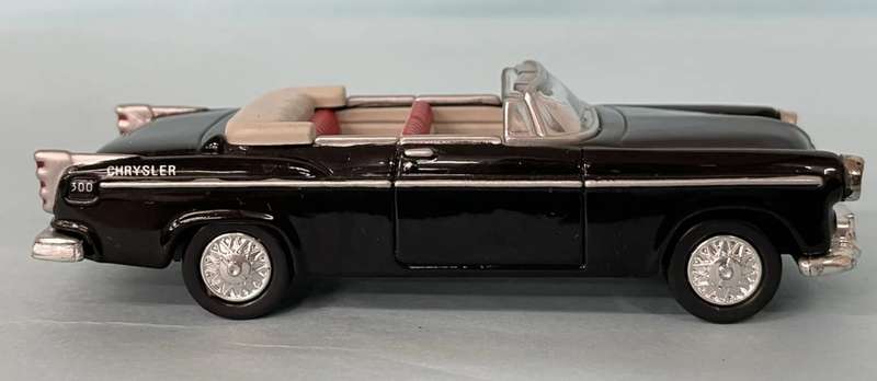 Chrysler C-300 open Cabriolet 1955 black 1/43 NewRay #6037 instant wheels
