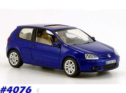 Volkswagen Golf 5, 3-door 2005 blue-met 1/43 Schuco NEW+boxed  #4076 instant wheels