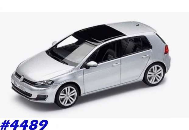 Volkswagen Golf VII 5-door 2015 silver 1/43 VW DlrEdtn NEW+boxed  #4489 instant wheels