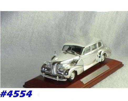 Cadillac Fleetwood v8 1937 1/43 IXO de LUXE highChrome NEW+boxed   #4554 instant wheels