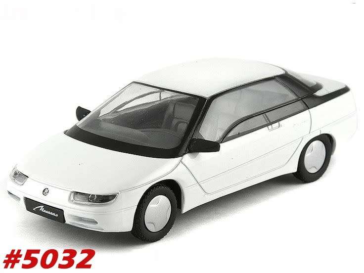 Moskvich 2144 ISTRA 1986 white 1/43 IX0 NEWinBlister #5032 instant wheels