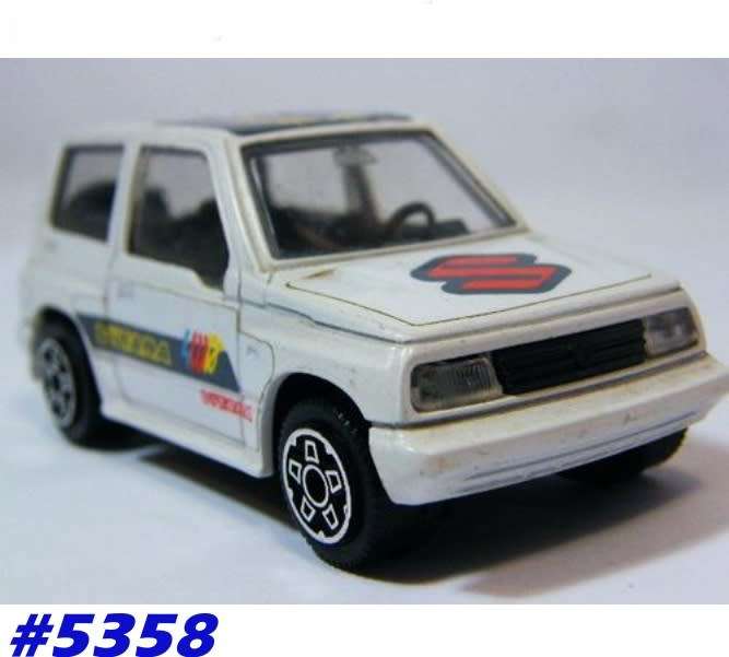 Suzuki Vitara 1989 white 1/43 Bburago/Italia NEW+showcased  #5358 instant wheels