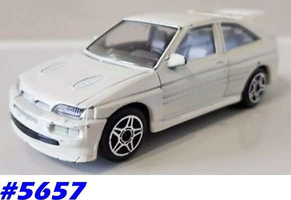 Ford Escort RS Cosworth 1992 white 1/43 Bburago NEW+reblistered  #5657 instant wheels