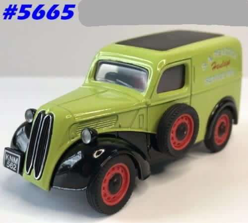 Fordson 5CWT Van 1954 lt.green Peacock 1/43 Corgi NEW+reblistered  #5665 instant wheels