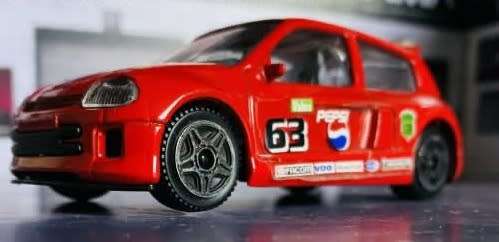 Renault Clio trophy Rally #63 red 1998 1/43 Bburago NEW+reblistered  #5669 instant wheels