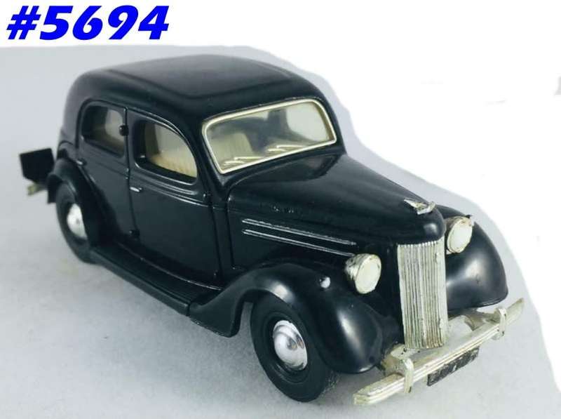 Ford V8 Pilot Sedan 1949 black 1/43 Dinky NEW+reblistered  #5694 instant wheels