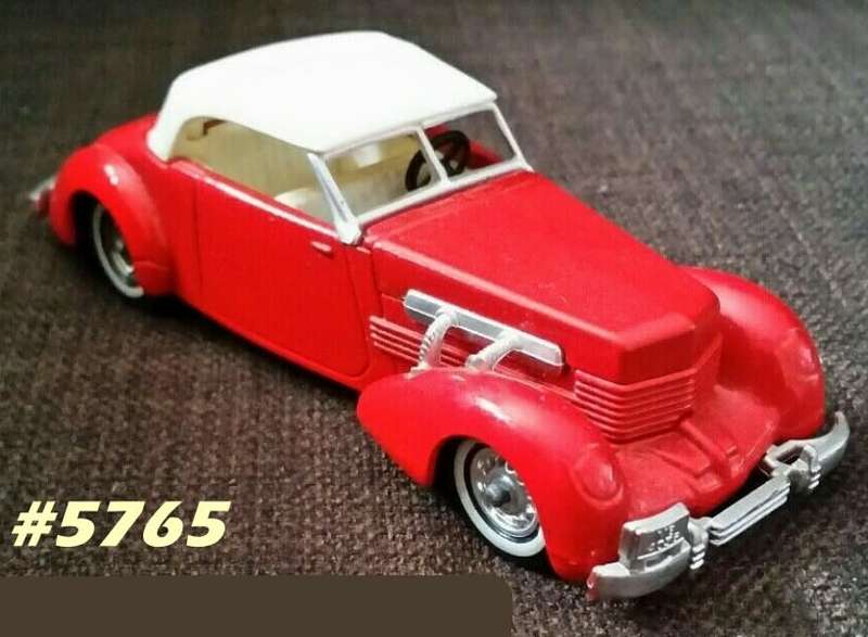 Cord 812 Supercharged Phaeton 1937 red 1/43 Matchbox/MOY NEW+reblistered  #5765 instant wheels