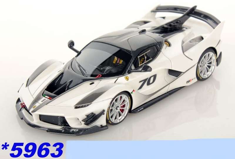 Ferrari FXX K EVO No.70 2017  white-met/carbon 1:43 Ferrari-Bburago NEW+boxed *5963 instant wheels