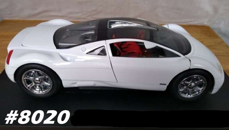 Audi Avus quattro 1999 white 1/18 Revell NEW+boxed  #8020 instant wheels