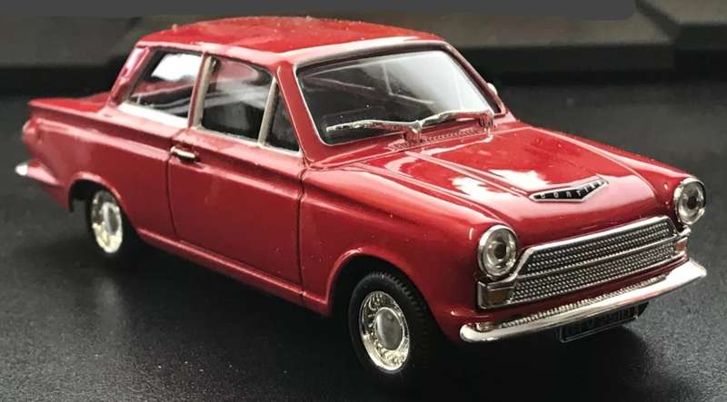 Ford Cortina Mk.1 1966 red 1/43 Cararama/Oxford NEW+boxed #6050 instant wheels