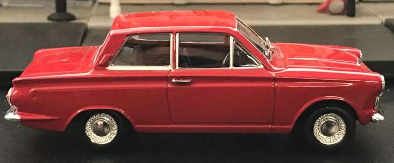 Ford Cortina Mk.1 1966 red 1/43 Cararama/Oxford NEW+boxed #6050 instant wheels
