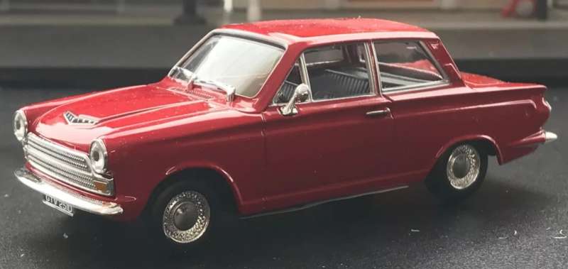 Ford Cortina Mk.1 1966 red 1/43 Cararama/Oxford NEW+boxed #6050 instant wheels