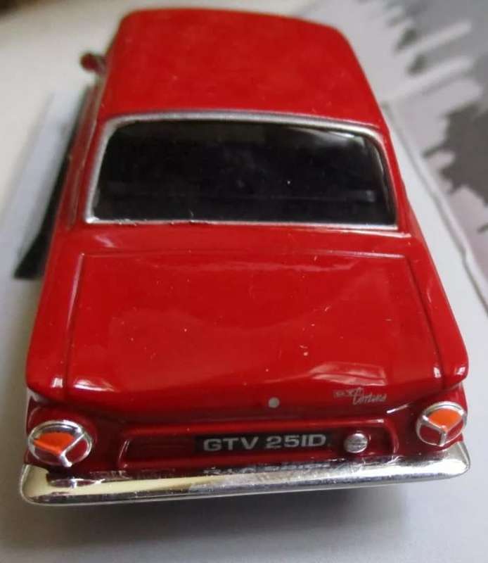 Ford Cortina Mk.1 1966 red 1/43 Cararama/Oxford NEW+boxed #6050 instant wheels