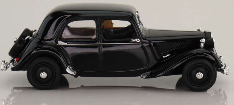 Citroen Traction Avant 15 SIX 1952 black 1/43 Atlas NEW+reblistered #4940 instant wheels
