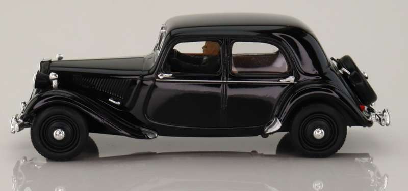 Citroen Traction Avant 15 SIX 1952 black 1/43 Atlas NEW+reblistered #4940 instant wheels