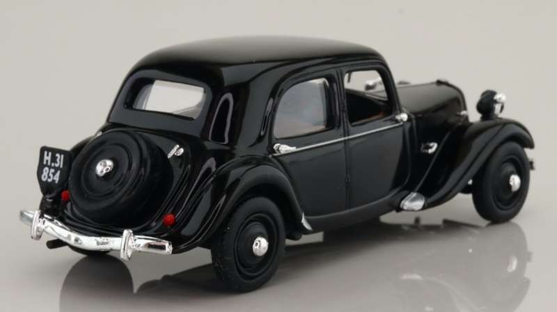 Citroen Traction Avant 15 SIX 1952 black 1/43 Atlas NEW+reblistered #4940 instant wheels