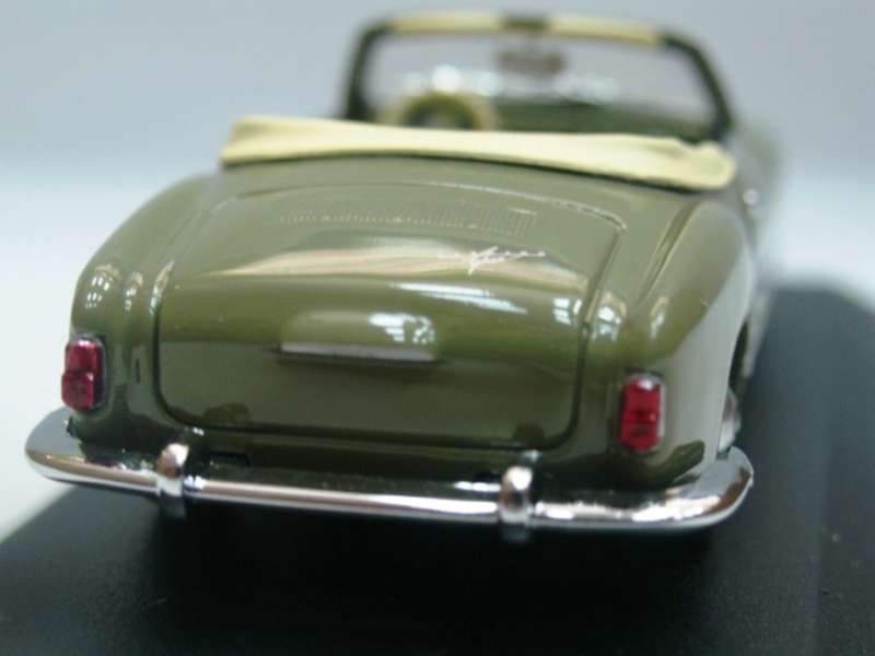 Volkswagen Karmann Ghia I (1300) reed-green 1959 1/43 Minichamps NEW+boxed #6056 instant wheels