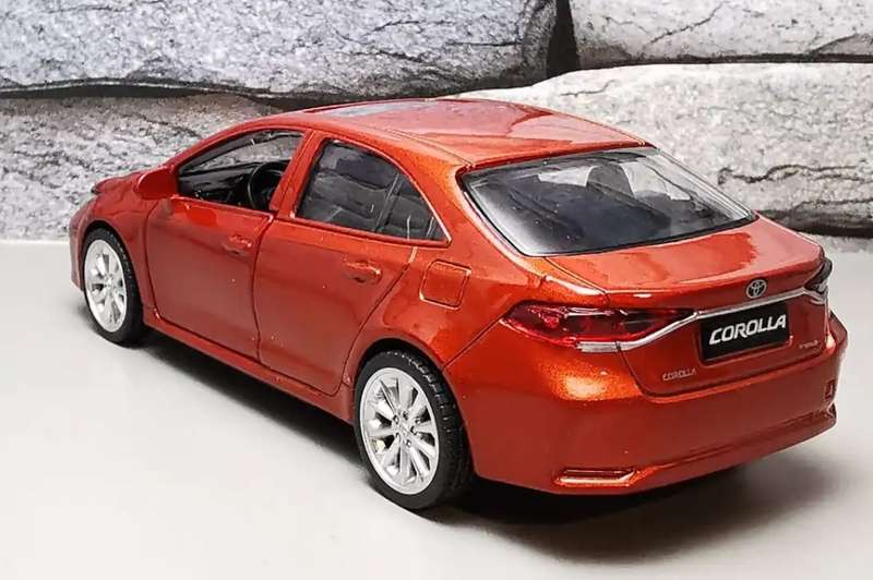 Toyota Corolla Hybrid 2020 red-metallic 1/43 JKMmodel NEW+boxed #6059 instant wheels