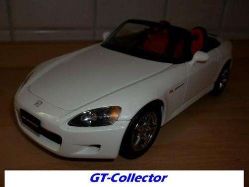 1:18 HONDO S2000 white by AUTOart, excellent condition, 7 days money-back guarantee!