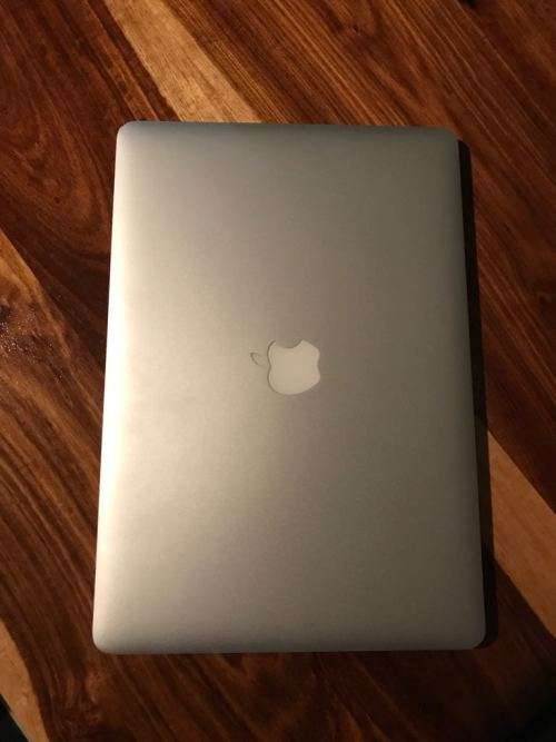 $$$$$ Bargain $$$$$ MacBook Pro (Retina, 15-inch, Late 2013) 8 gb 256 gb ssd i7 2.0