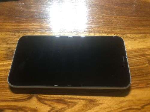 iPhone Xr  64gb refurbished black 3 month warranty