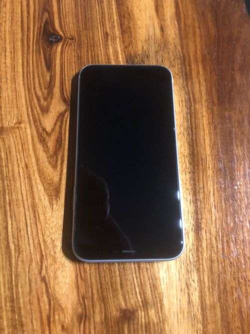 iPhone Xr  64gb refurbished black 3 month warranty