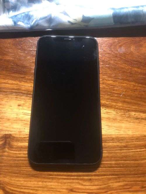 iPhone Xr  64gb refurbished black 3 month warranty