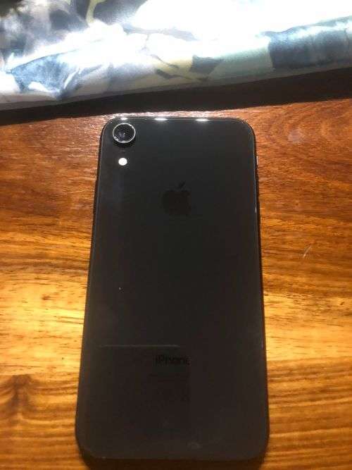 iPhone Xr  64gb refurbished black 3 month warranty
