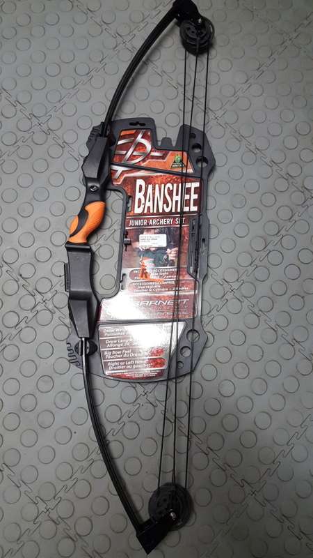 Banshee Archery bow! Free shipping in SA