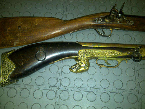 Beautiful old Display Guns