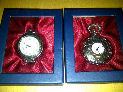 A Beautiful set of 2 Pocketwatches!! New in boxes!!